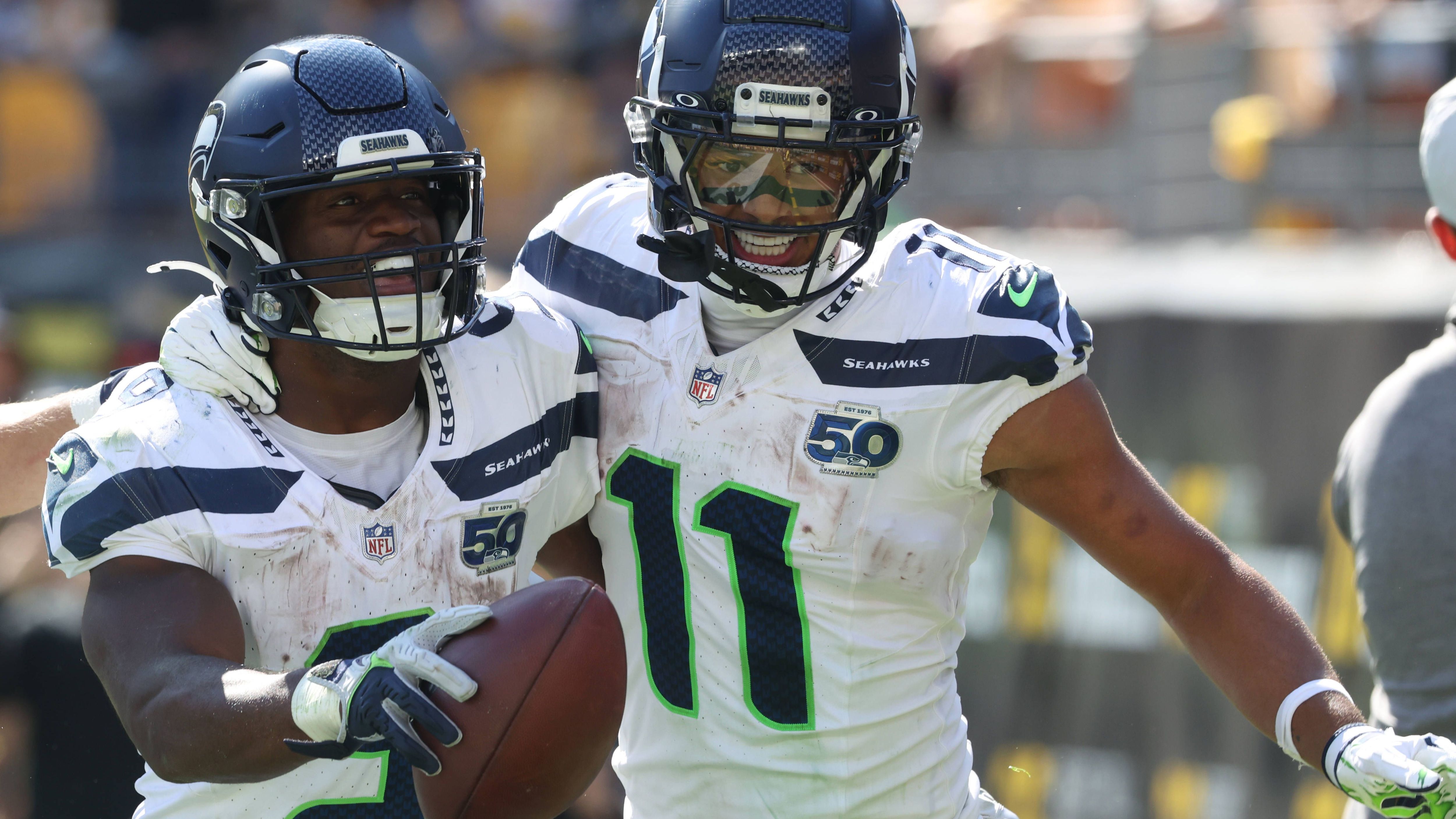 <em><strong>Jaxon Smith-Njigba (Seattle Seahawks)</strong><br>Die Seattle Seahawks können im Spiel gegen die New Orleans Saints wohl doch auf Jaxon Smith-Njigba bauen. Die Erkältung des Wide Receivers, der in den ersten beiden Spielen Pässe für insgesamt 227 Yards Raumgewinn gefangen hat, ist offenbar nicht so schlimm wie zunächst befürchtet. Wie NFL-Insider Adam Schefter berichtet, rechnen die Seahawks mit dem Einsatz des 23-Jährigen.</em>
