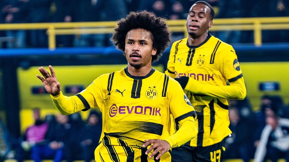 04.03.2025, Borussia Dortmund vs. OSC Lille, UEFA Champions League, Achtelfinale-Hinspiel Karim Adeyemi (Borussia Dortmund, 27) mit seinem Tor und Jubel zum 1:0 rechts Jamie Gittens (Borussia Dortm...