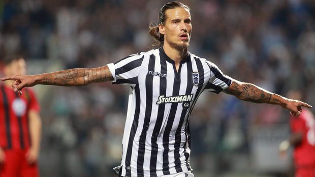 
                <strong>Super League: Aleksandar Prijovic (PAOK Saloniki)</strong><br>
                Tore: 19Einsätze: 27
              