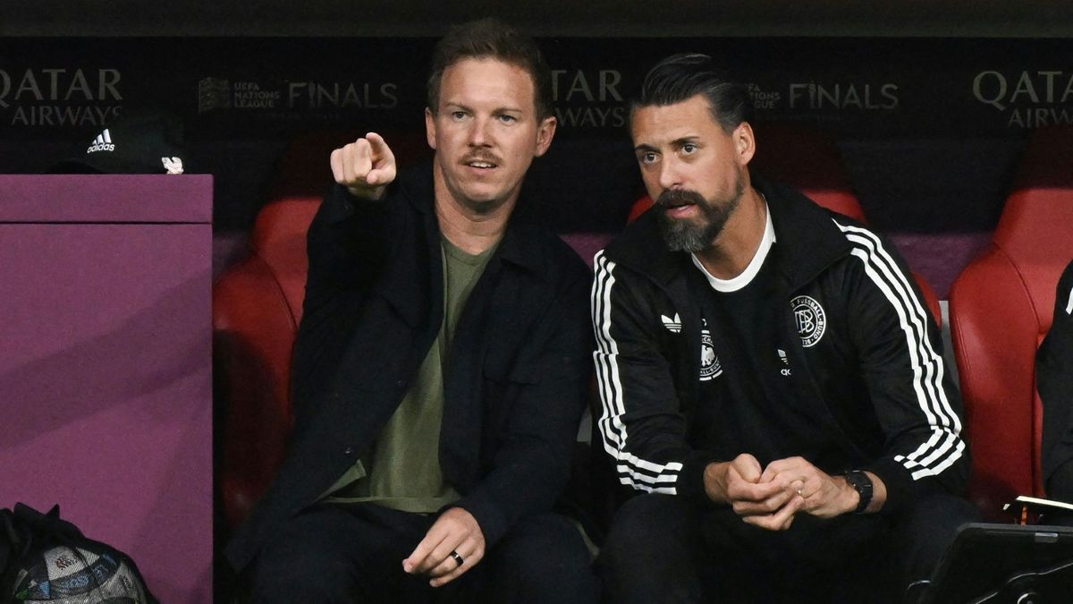 Bundestrainer  Nagelsmann (l.) mit Assistent Wagner