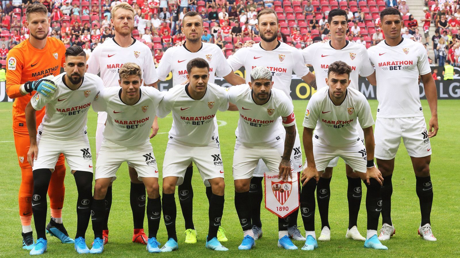 
                <strong>Gruppe A </strong><br>
                FC SevillaAPOEL NikosiaFC QarabagF91 Düdelingen
              