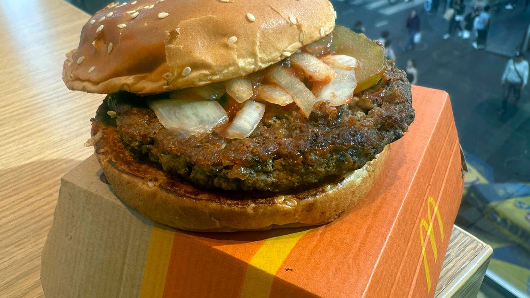 Der Quarter Pounder wurde als Vorsichtsmaßnahme in den betroffenen US-Regionen zunächst aus dem Verkauf genommen.