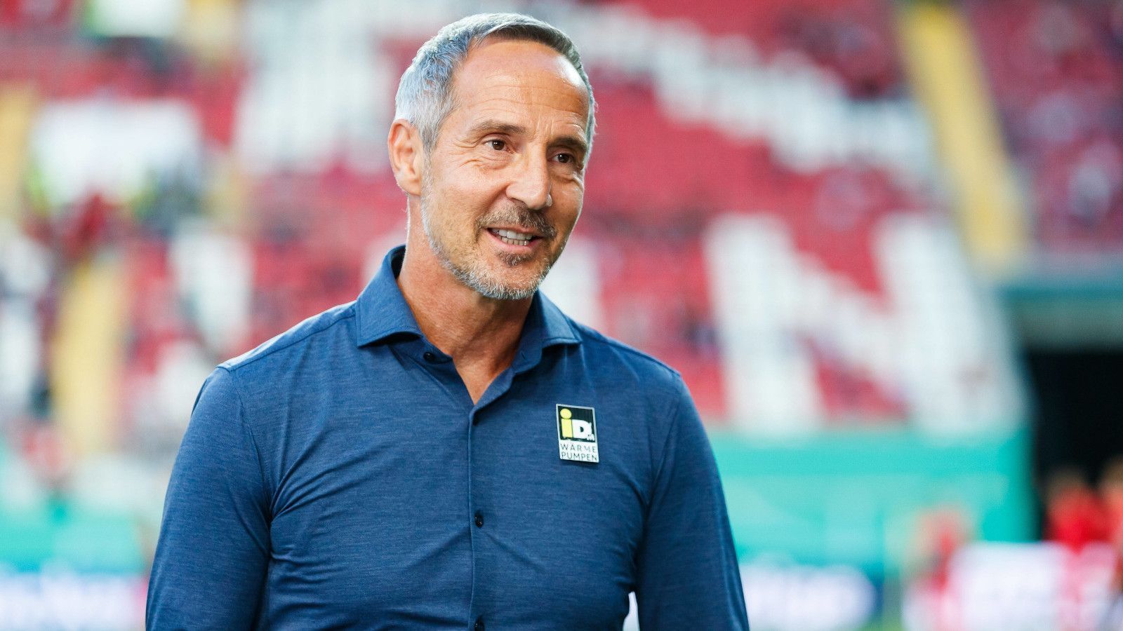 
                <strong>Platz 8: Adi Hütter (Borussia Mönchengladbach)</strong><br>
                Schon in der letzten Saison landete der 51-Jährige auf dem achten Rang und damit in der Elite der Reichen und eben auch Schönen seines beruflichen Umfelds. In dieser Saison coacht Hütter aber nicht mehr Eintracht Frankfurt, sondern die Borussia aus Mönchengladbach - mal sehen ob der Österreicher auch am Niederrhein gut ankommt.
              