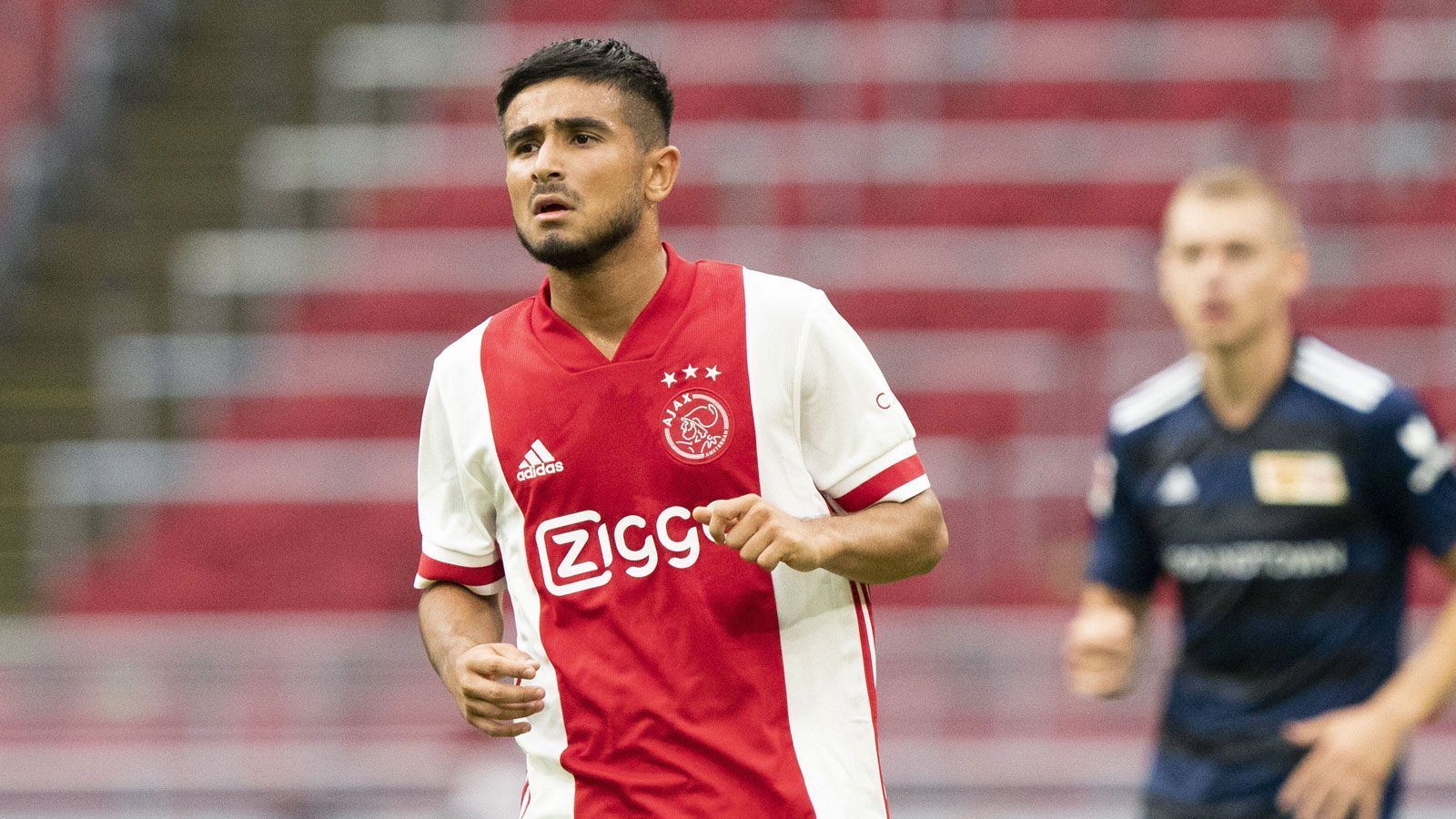 
                <strong>Platz 6: Naci Ünüvar (17 Jahre)</strong><br>
                Aktueller Verein: Ajax Amsterdam - Nation: Niederlande/Türkei - Position: Linksaußen - Marktwert: 6 Millionen Euro
              