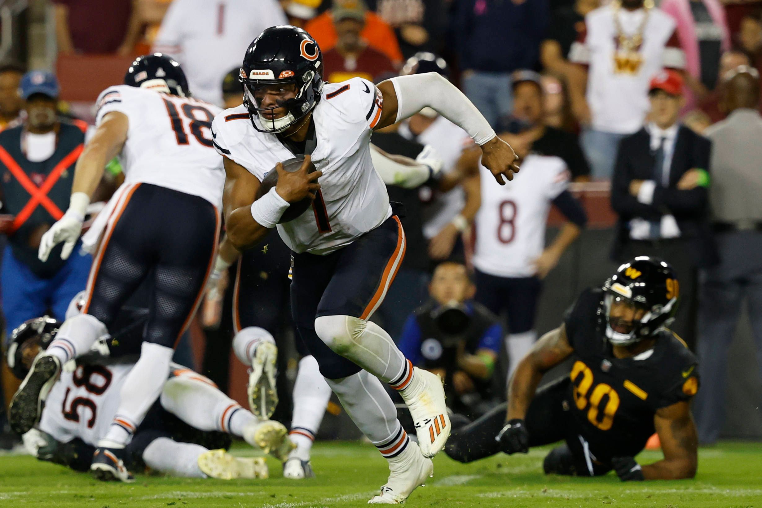 Chicago Bears' Victory Over Washington Commanders Led By DJ Moore And ...