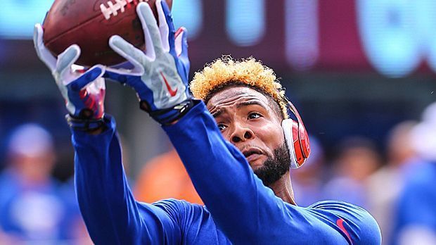 
                <strong>Fängergott Beckham Jr</strong><br>
                Doch bei den Giants gibt es auch einen Lichtblick in den ersten beiden Saisonwochen. Beim 20:24 gegen die Atlanta Falcons legt Odell Beckham Jr 146 Yards zurück. Damit schraubt der Wide Receiver seine Statistik auf 1495 Yards in seinen ersten 14 NFL-Spielen - das schaffte noch kein Profi vor ihm.
              