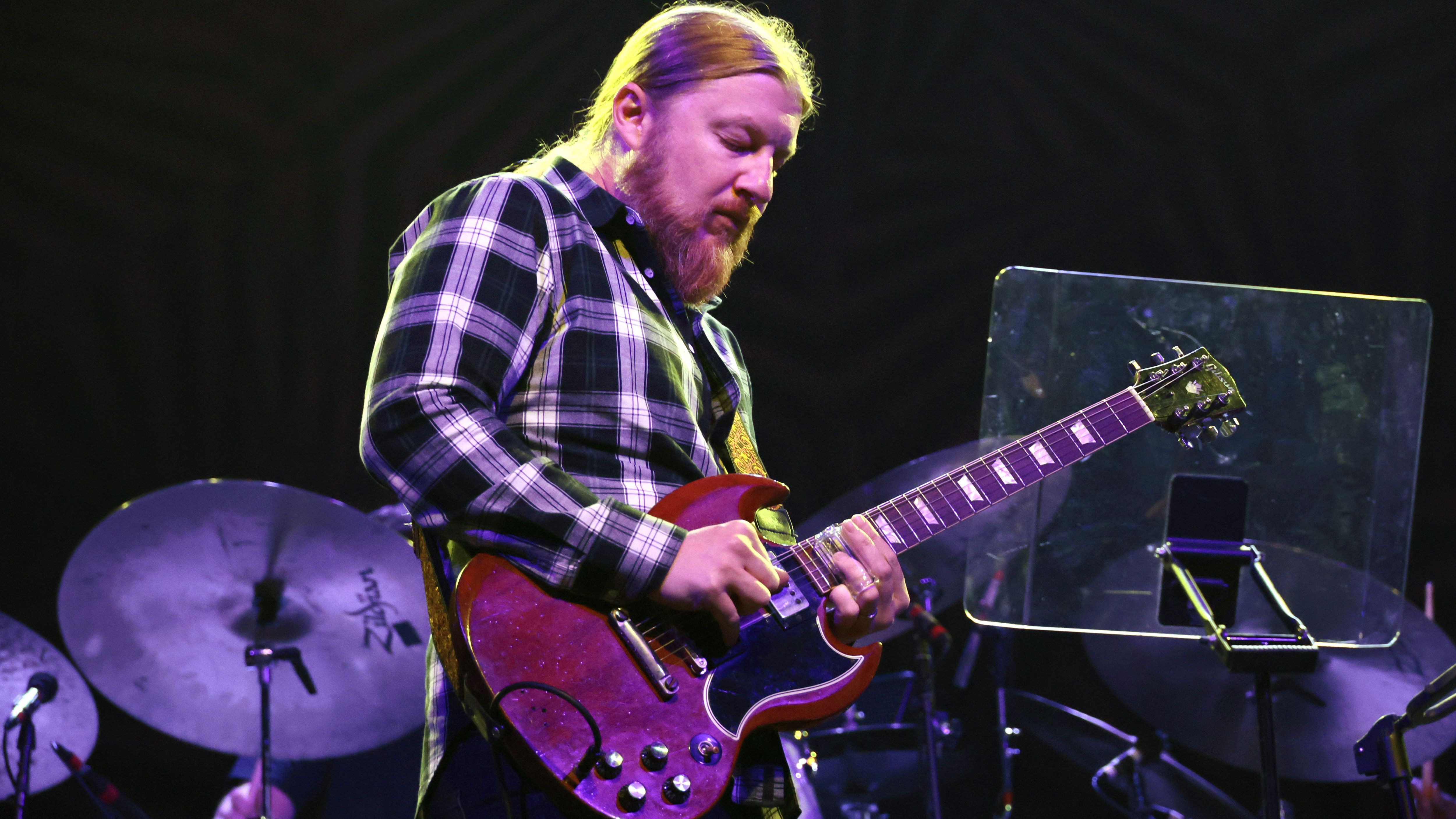 <strong>Derek Trucks (Jacksonville Jaguars)</strong><br>Der US-amerikanische Gitarrist und Country-Musiker gilt in seiner Heimat als einer der bekanntesten Fans der Jaguars. Derek Trucks war 2019 noch in einem Video der Jaguars zu sehen, in dem er seine Liebe zur Franchise offenbart.