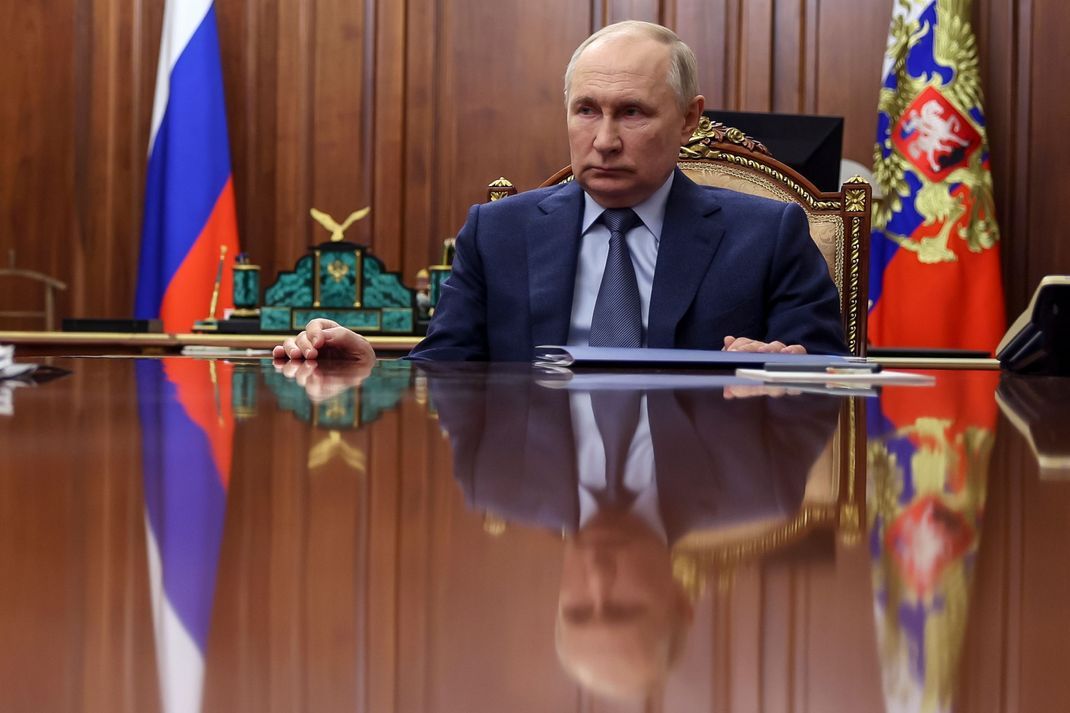 Russlands Machthaber Putin hat den Verkauf des russischen Schaeffler-Werks genehmigt.