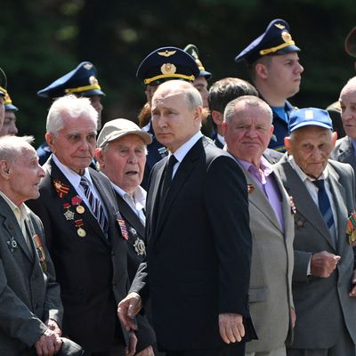 WW2-ANNIVERSARY/PUTIN