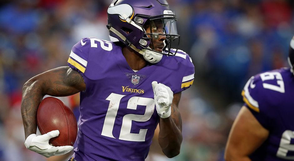 
                <strong>8. Minnesota Vikings</strong><br>
                Entweder man liebt das lila der Vikings, oder man hasst es. Fakt ist: Es ist markant. Ein kleiner Makel: Aufgemalte Hörner auf dem Helm sind halt nur halb so wikingerhaft wie echte.
              