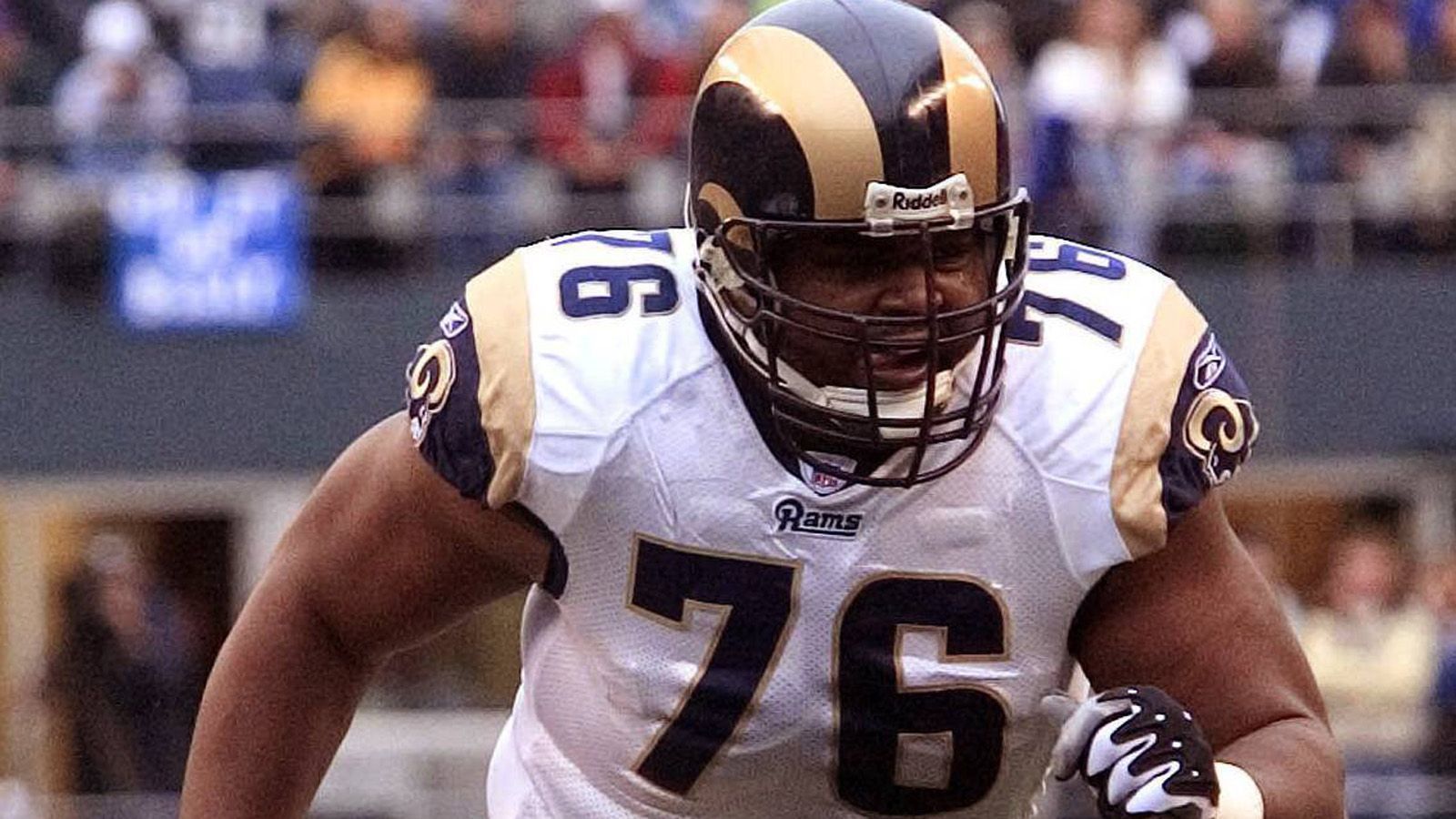 <strong>76: Orlando Pace</strong><br>Team: St. Louis Rams, Chicago Bears<br>Position: Offensive Tackle<br>Erfolge: Pro Football Hall of Famer, Super-Bowl-Champion 1999, dreimaliger First Team All-Pro, siebenmaliger Pro Bowler