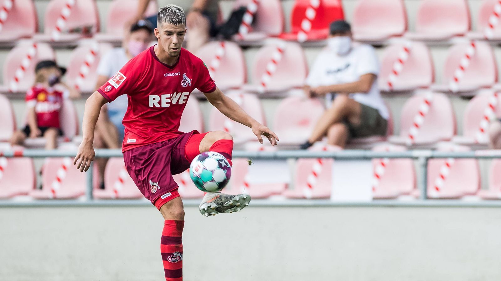 
                <strong>Robert Voloder (Sporting Kansas City)</strong><br>
                Neben Rafael Czichos wechselte mit Robert Voloder ein weiterer ehemaliger Kölner Anfang des Jahres in die MLS. Der FC Köln verkaufte den 20-Jährigen erst Anfang des Jahres an seine vorigen Leihstation NK Maribor, ehe knapp zwei Wochen später Sporting Kansas City Voloder für knapp 1,8 Millionen Euro verpflichtete. Für die zweite Mannschaft von Köln absolvierte der ehemalige U20-Nationalspieler 27 Spiele, für den slowenischen Klub Maribor 24 Pflichtspiele. Nun wird er als achter deutscher Spieler in der MLS an den Start gehen. 
              