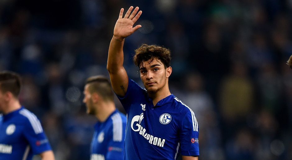 
                <strong>Kaan Ayhan</strong><br>
                Kaan Ayhan (FC Schalke 04): Auf Schalke ist der 21-Jährige eine Option für die Innenverteidigung oder das Mittelfeld - und doch wird es für Ayhan wohl schwer, in der neuen Saison auf regelmäßige Einsatzzeit zu kommen. Manager Christian Heidel ist deshalb der Meinung, dass es für den Deutsch-Türken an der Zeit sei, Schalke zu verlassen, um Spielpraxis zu sammeln. "Das werde ich ihm offen sagen", erklärt Heidel. Sein Vertrag läuft noch bis 2017. (Quelle: Reviersport)
              