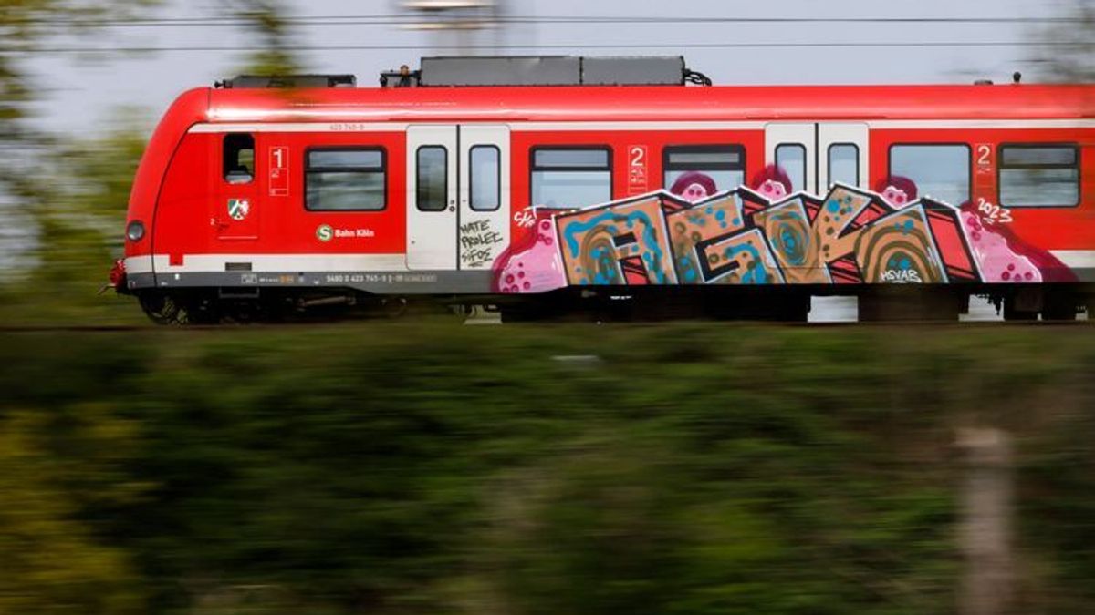 Deutschlandticket sozial weiterentwickeln: Günstiger für Familien und Studenten