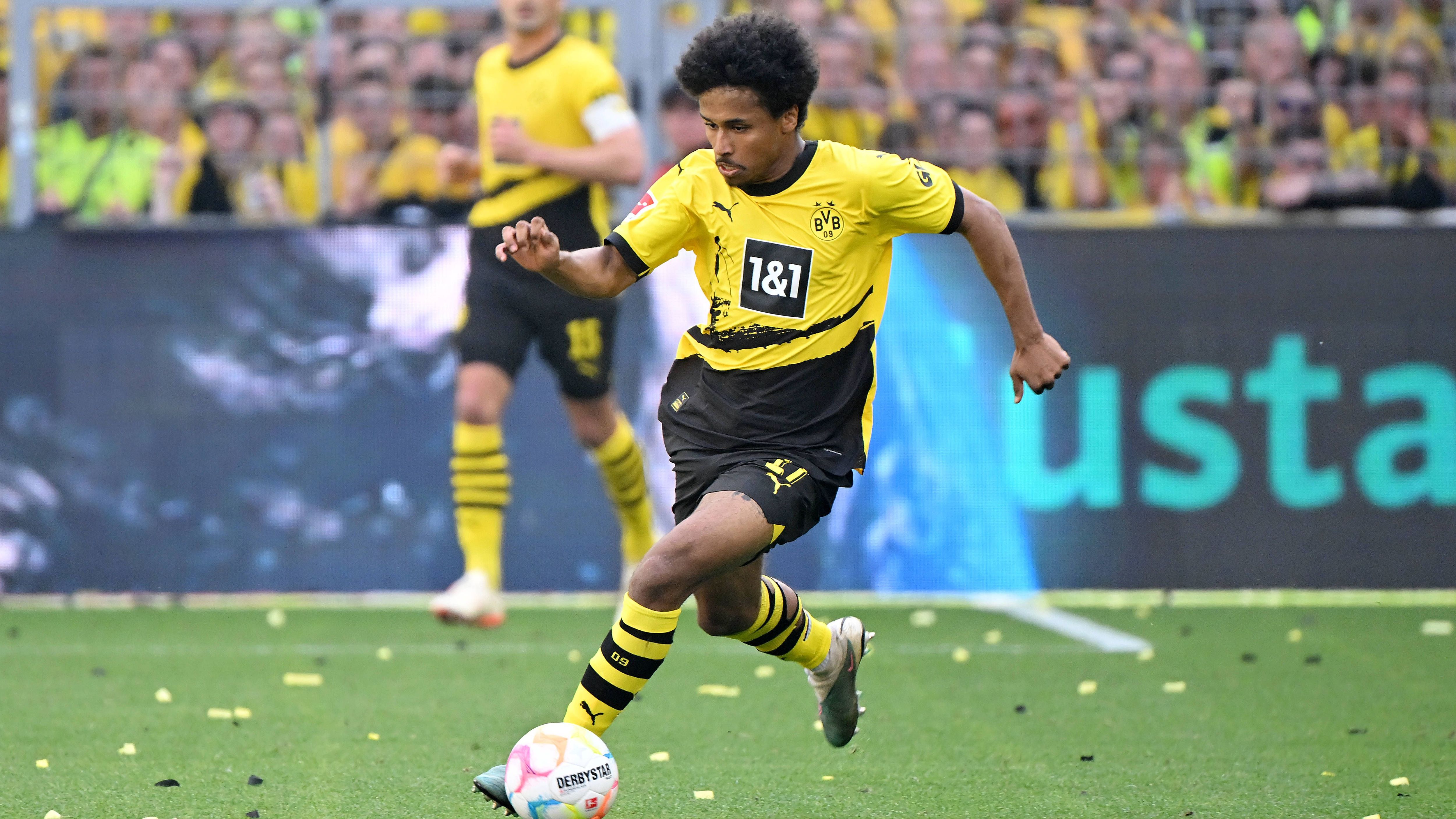 <strong>2. Platz: Karim Adeyemi - 36,65 km/h</strong><br>- Saison: 2022/23<br>- Klub: Borussia Dortmund<br>- Position: Flügelstürmer