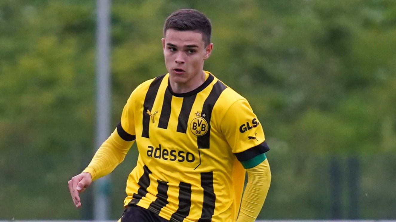 <strong>Kjell Wätjen -&nbsp;FSV Gevelsberg</strong><br>Der Shootingstar ist noch ganz frisch bei den BVB-Profis. Zuvor durchlief er die Jugendmannschaften der Borussia, zu der er 2015 aus der Jugend des FSV Gevelsberg stieß. Bei diesem spielte der erst 18-Jährige auch 2013.