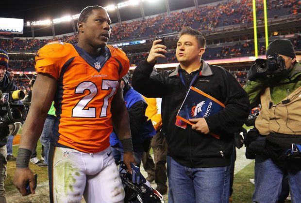 
                <strong>Knowshon Moreno</strong><br>
                Die Geheimwaffe der Broncos: Moreno flog jahrelang unter dem Radar, hat sich aber dank einer tollen Saison als wichtiges Puzzleteil der Broncos-Offensive etabliert. Der Running Back erlief über 1000 Yards für zehn Touchdowns. 
              