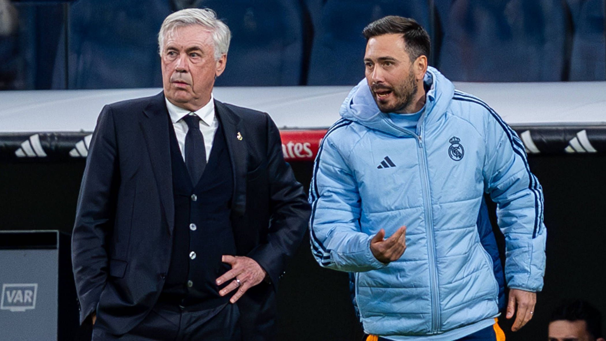 <em><strong>Davide Ancelotti (Real Madrid)</strong><br>Bei RB Leipzigs Trainersuche soll wohl Davide Ancelotti, Sohn von Carlo Ancelotti, eine Rolle spielen. Wie unter anderem die "Bild" berichtet, haben die "Roten Bullen" den Co-Trainer Real Madrids bereits kontaktiert haben. Ancelotti hat in Madrid noch Vertrag bis 2026 - doch die Zeichen seines Vaters stehen auf Abschied. Dann könnte auch Davide frei werden...</em>