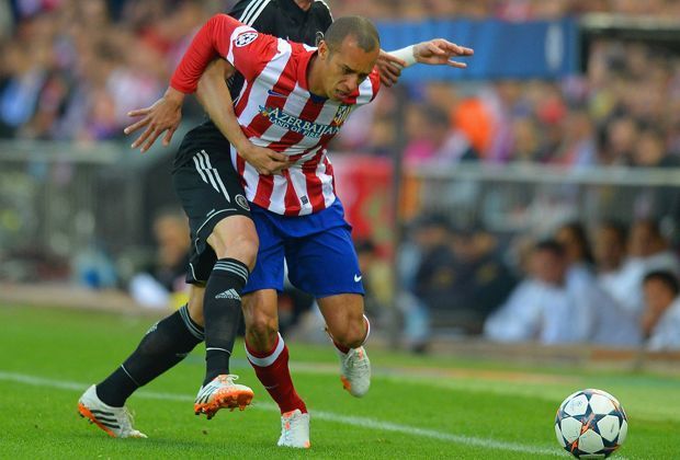 
                <strong>Atletico Madrid: Miranda</strong><br>
                Die Innenverteidiger: Mit seiner Zweikampfstärke trug der 29-jährige Miranda maßgeblich dazu bei, dass Atletico Madrid in der Champions League erst sechs Gegentore hinnehmen musste. In Brasliens WM-Kader wurde er trotzdem nicht berufen.
              