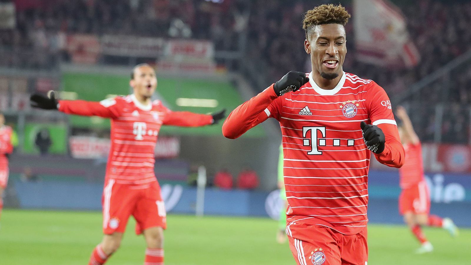 
                <strong>Kingsley Coman</strong><br>
                Der Doppeltorschütze! Eher unbeabsichtigt gelang ihm der Führungstreffer zum 1:0, indem seine Flanke im Tor landete. Umso schöner traf er per Volleyschuss in das lange Eck zum 2:0. Überhaupt ist er ein Aktivposten und bringt insgesamt fünf Bälle auf das Tor. Nach 55 Minuten wird er ausgewechselt. ran-Note: 2
              