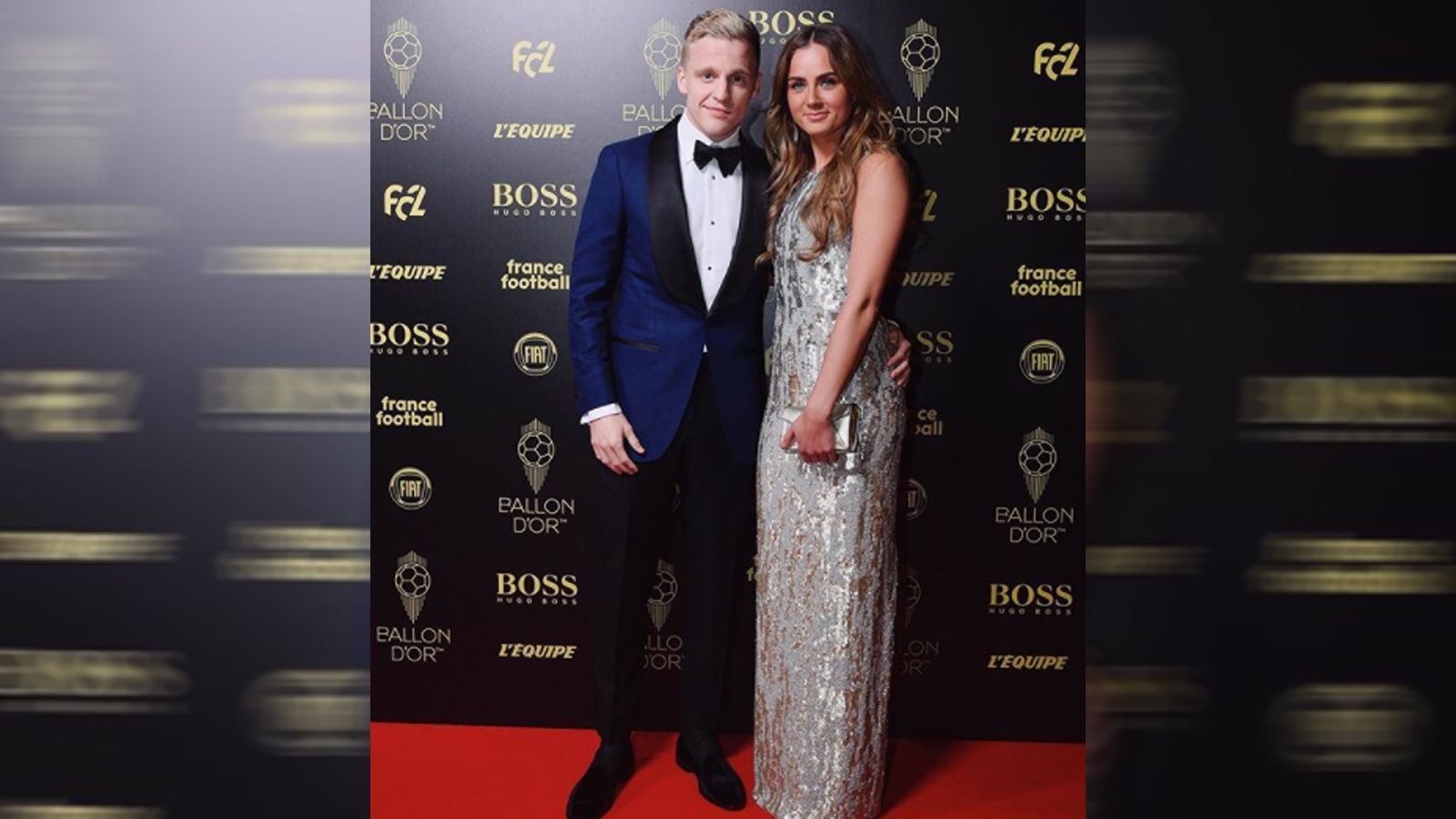 
                <strong>Donny van de Beek und Estelle Bergkamp</strong><br>
                Einen der ersten großen Auftritte hatten Donny van de Beek und Estelle Bergkamp Ende 2019 gemeinsam bei der Vergabe des Ballon d'Or. In der Saison 2018/19 war Ajax mit van de Beek das Überraschungsteam in der Champions League. Die Niederländer flogen erst im Halbfinale gegen Tottenham Hotspur raus.
              