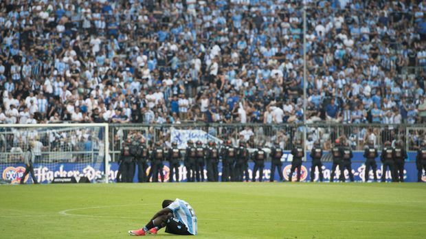 1860 München im Relegations-Rückspiel gegen Regensburg - Allianz Arena