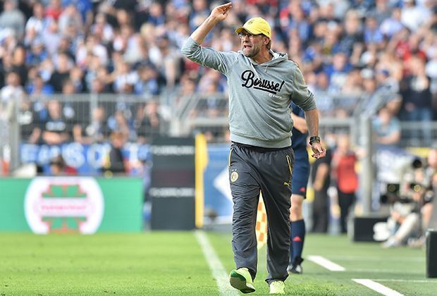 
                <strong>Jürgen Klopp: 90 Minuten gegen den HSV</strong><br>
                Doch Dortmund zeigt zu wenig von seinen Qualitäten. Nach 35 Minuten nutzt Nicolai Müller einen katastrophalen Fehlpass von Adrian Ramos aus und bereitet das 0:1 durch Pierre-Michel Lasogga vor.
              