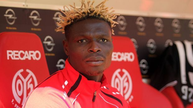 
                <strong>Aristide Bance</strong><br>
                Aristide Bance kam 2008 für 750.000 Euro von Metalurg Donezk und ging 2010 zu Al-Ahli. Für immerhin fünf Millionen Euro.
              