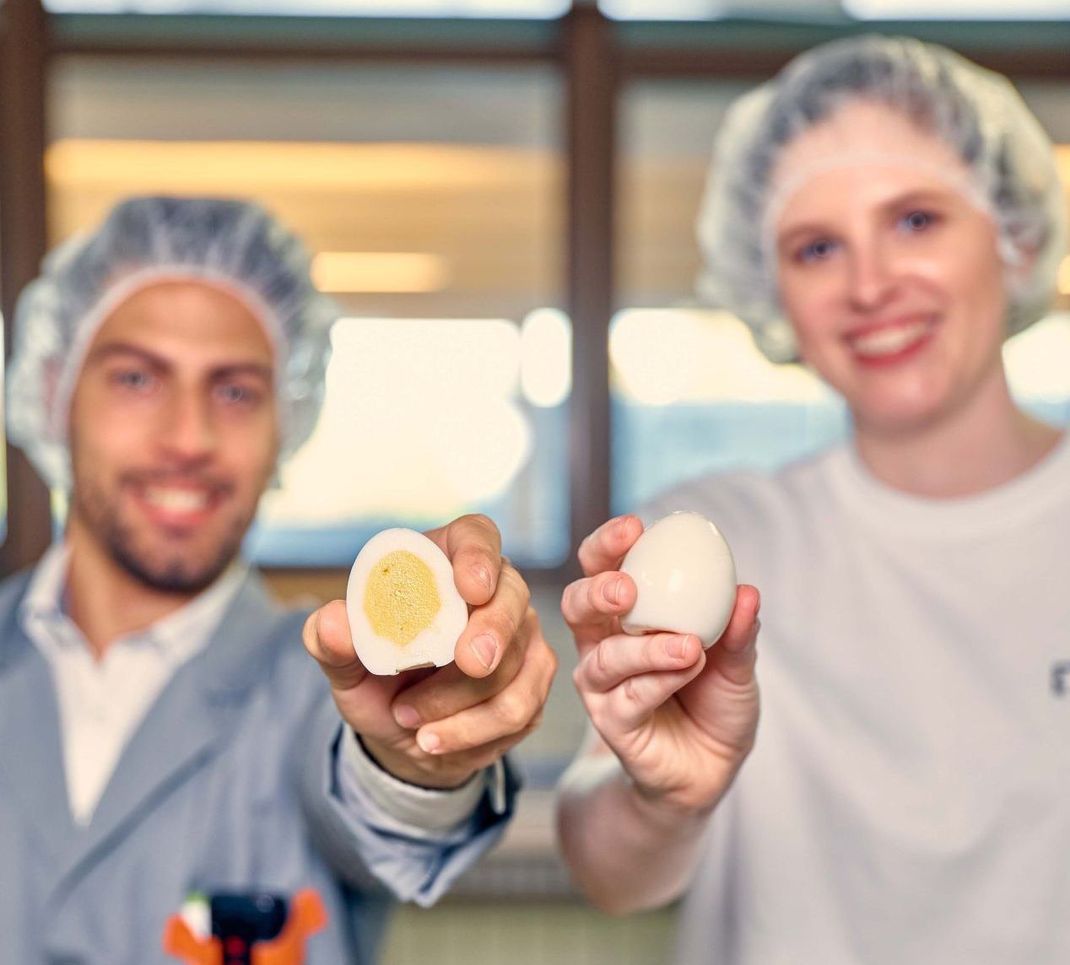 Nicht vom Huhn? Optisch kann man das vegane Ei kaum von einem "normalen Ei" unterscheiden.