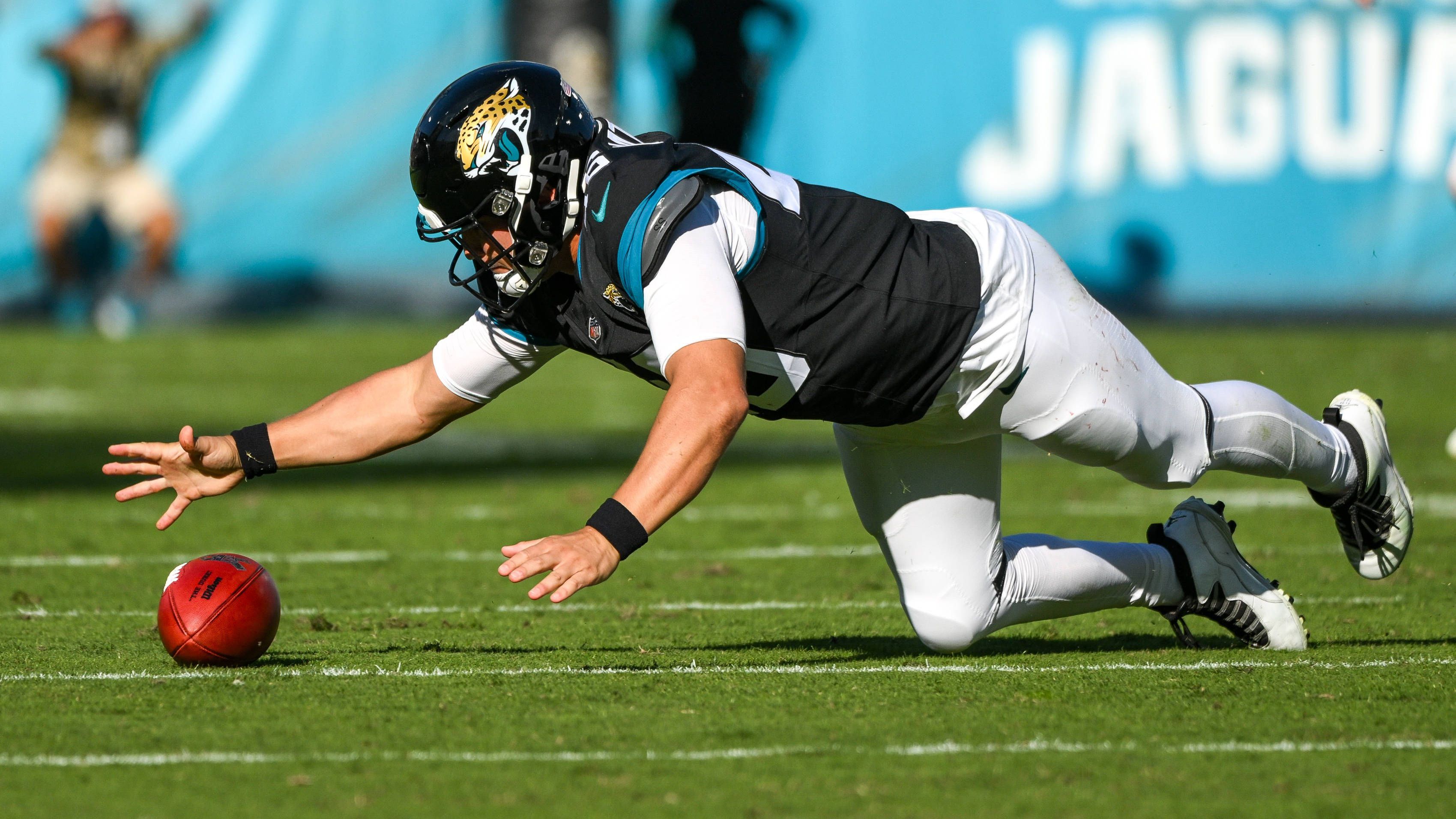 <strong>13. Platz (geteilt): Jacksonville Jaguars</strong><br>Erzielte Interceptions: 30<br>Erzielte Fumbles: 24<br>Takeaways gesamt: 54<br><br>Kassierte Interceptions: 23<br>Kassierte Fumbles: 29<br>Giveaways gesamt: 52<br><br>Turnover-Differenz: +2