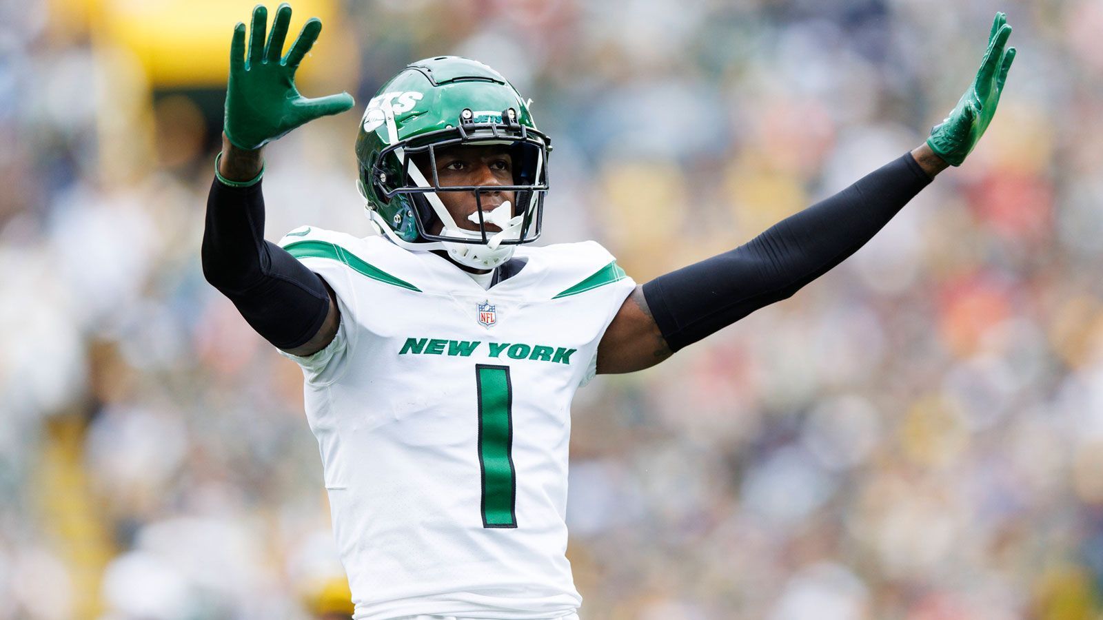 
                <strong>Geteilter 7. Platz: New York Jets</strong><br>
                &#x2022; Anzahl der Nominierungen: 4<br>&#x2022; Nominierte Spieler: Sauce Gardner (CB, im Bild), Quinnen Williams (DT), CJ Mosley (ILB), Justin Hardee (ST)<br>
              