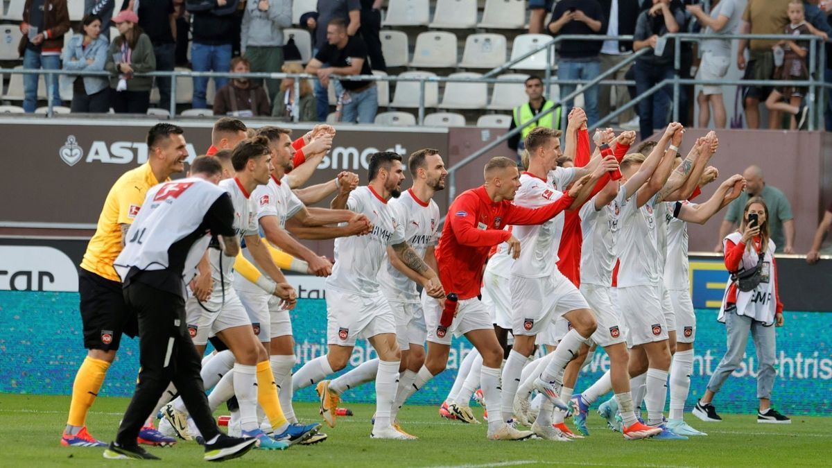 Preis für eine faire Geste: Die Spieler aus Heidenheim