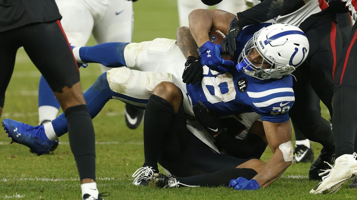 Jonathan Taylor (m.) war in Berlin der Mann des Tages