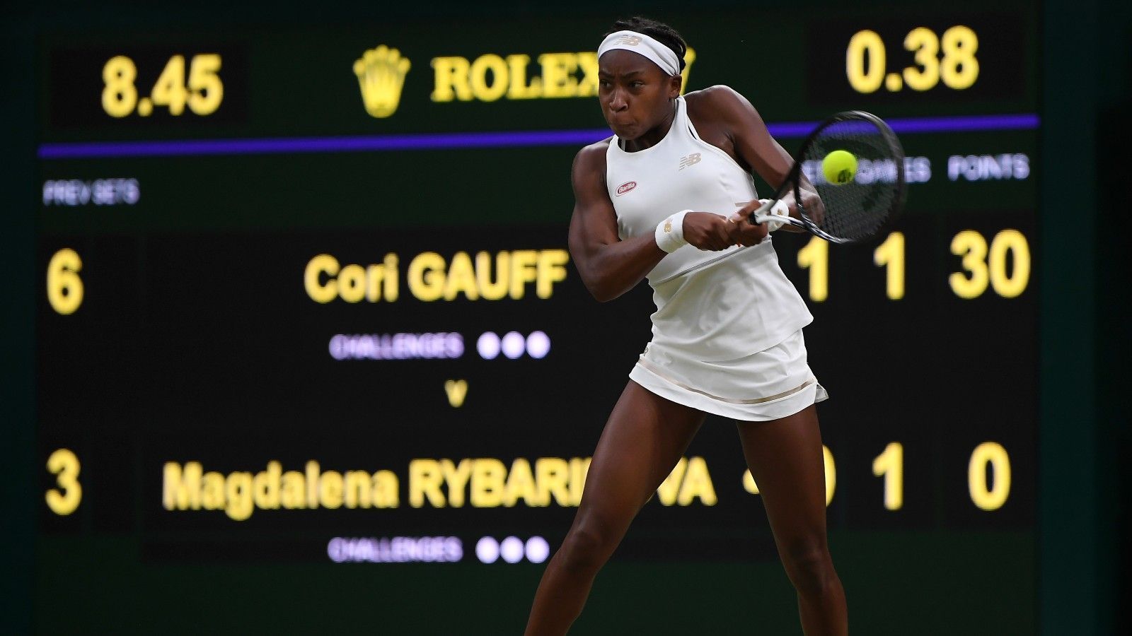 
                <strong>Cori Gauff: Wunderkind erobert Wimbledon</strong><br>
                Würde sie das Turnier gewinnen, wäre sie mit 15 Jahren und 122 Tagen nicht nur die jüngste Grand-Slam-Siegerin der Geschichte, sondern mit einem Schlag auch unter den Top 20 der Weltrangliste.
              