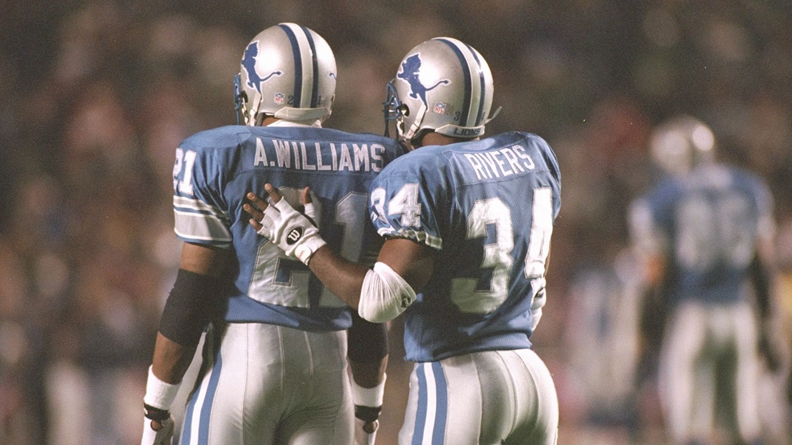 
                <strong>Detroit Lions - 1995</strong><br>
                Angeführt von den NFL-Legenden Barry Sanders und Herman Moore erwischten die Detroit Lions einen miesen Start und standen zwischendurch 3-6, ehe sie sich mit 10-6 in die Playoffs retteten. Dort angekommen, hagelte es eine 37:58-Niederlage gegen die Philadelphia Eaglesund und das mit Stars gespickte Team musste die Koffer packen.
              