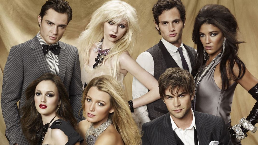 Der Cast von "Gossip Girl": Ed Westwick, Taylor Momsen, Penn Badgley, Jessica Szohr, Leighton Meester, Blake Lively und Chace Crawford (im Uhrzeigersinn).