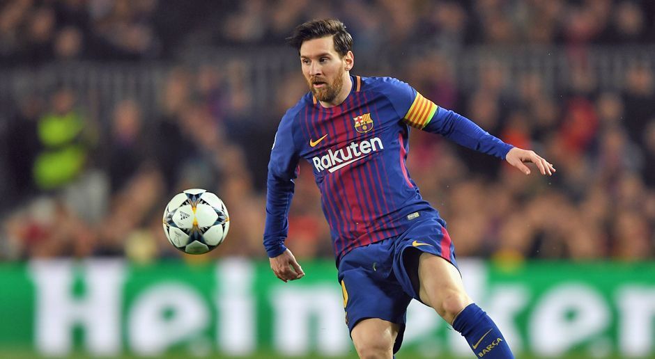 
                <strong>Rechtsaußen: Lionel Messi (FC Barcelona)</strong><br>
                Kimmich: Aufgrund seiner Spielweise ist er für mich der beste Spieler der Welt.
              