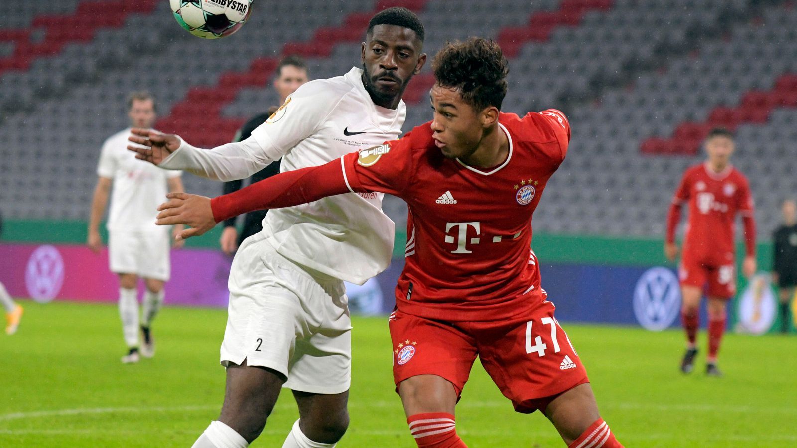 <strong>Platz 9: Armindo Sieb</strong><br><strong>Alter beim Pflichtspiel-Debüt:</strong> 17 Jahre, sieben Monate, 28 Tage<br><strong>Begegnung:</strong> 1. FC Düren - FC Bayern München 0:3 (15. Oktober 2020, DFB-Pokal)
