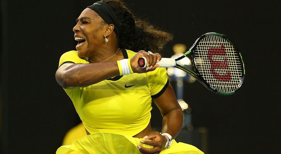 
                <strong>Kerber gewinnt Australian Open: Die besten Szenen</strong><br>
                Serena Williams hat nicht ihren besten Tag erwischt und streut immer wieder Fehler ein. Den zweiten Satz holt sie sich immerhin mit 6:3.
              