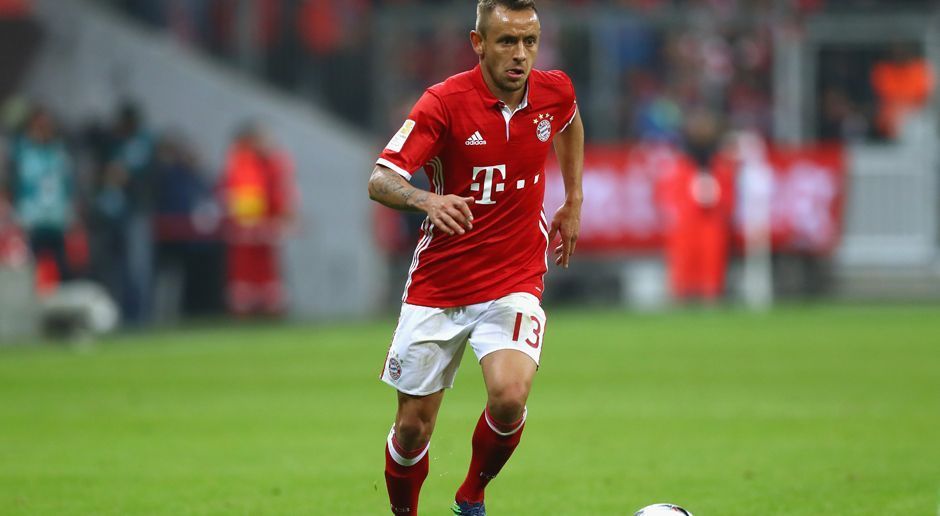 
                <strong>Rafinha</strong><br>
                Rafinha: Kam in der 67. Minute für Lahm und durfte das Schützenfest auch noch auf dem Platz erleben. ran-Note: 3
              