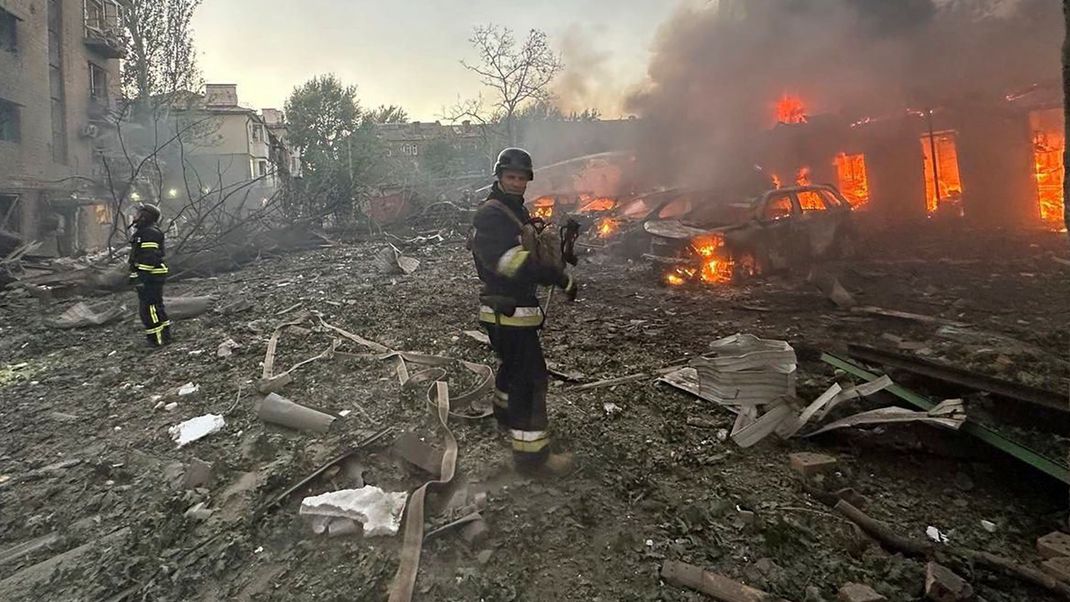 Besonders russische Gleitbomben zerstören große Teile der Ukraine.