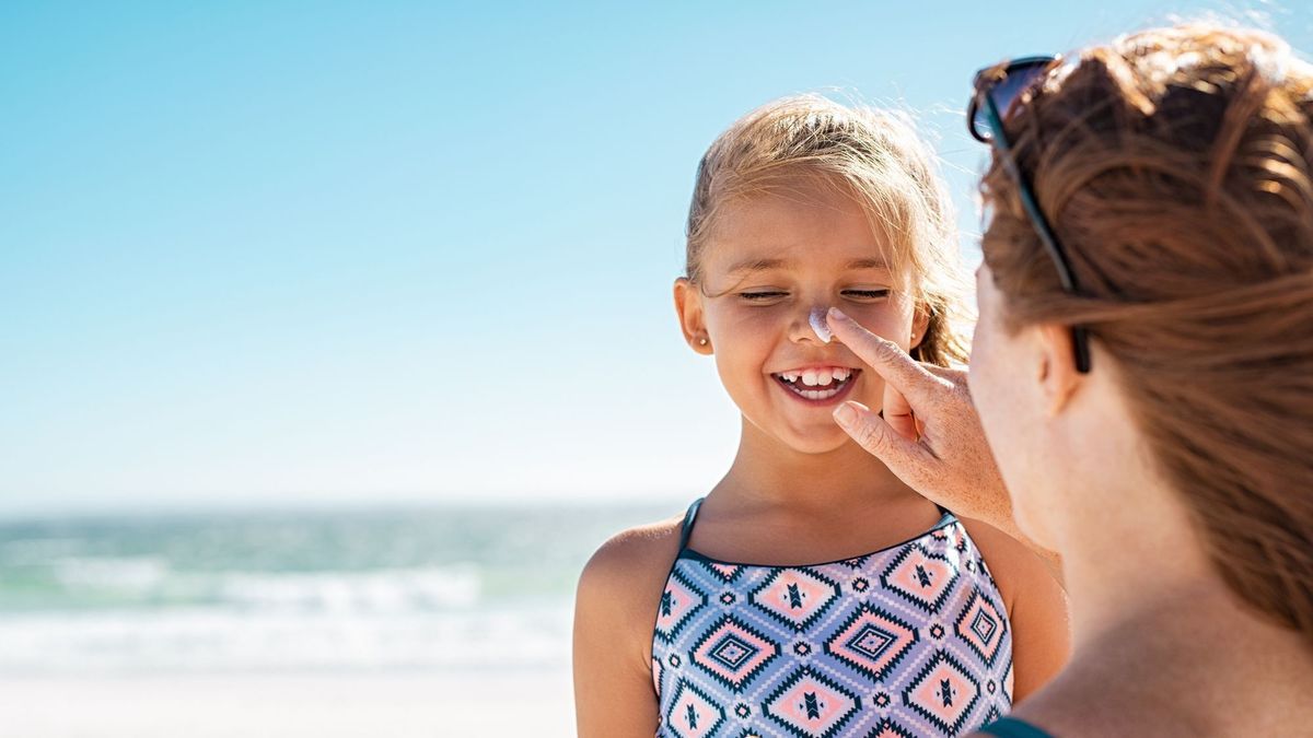 Können Eltern eine Sonnencreme für die ganze Familie verwenden, oder sollten sie separate für Kinder und Erwachsene kaufen?