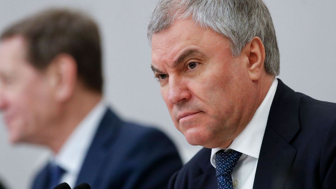 Das vom Pressedienst der russischen Staatsduma via AP im Jahr 2023 veröffentlichte Foto zeigt Wjatscheslaw Wolodin, Parlamentschef von Russland, bei einer Sitzung der Staatsduma, des Unterhauses des russischen Parlaments. 