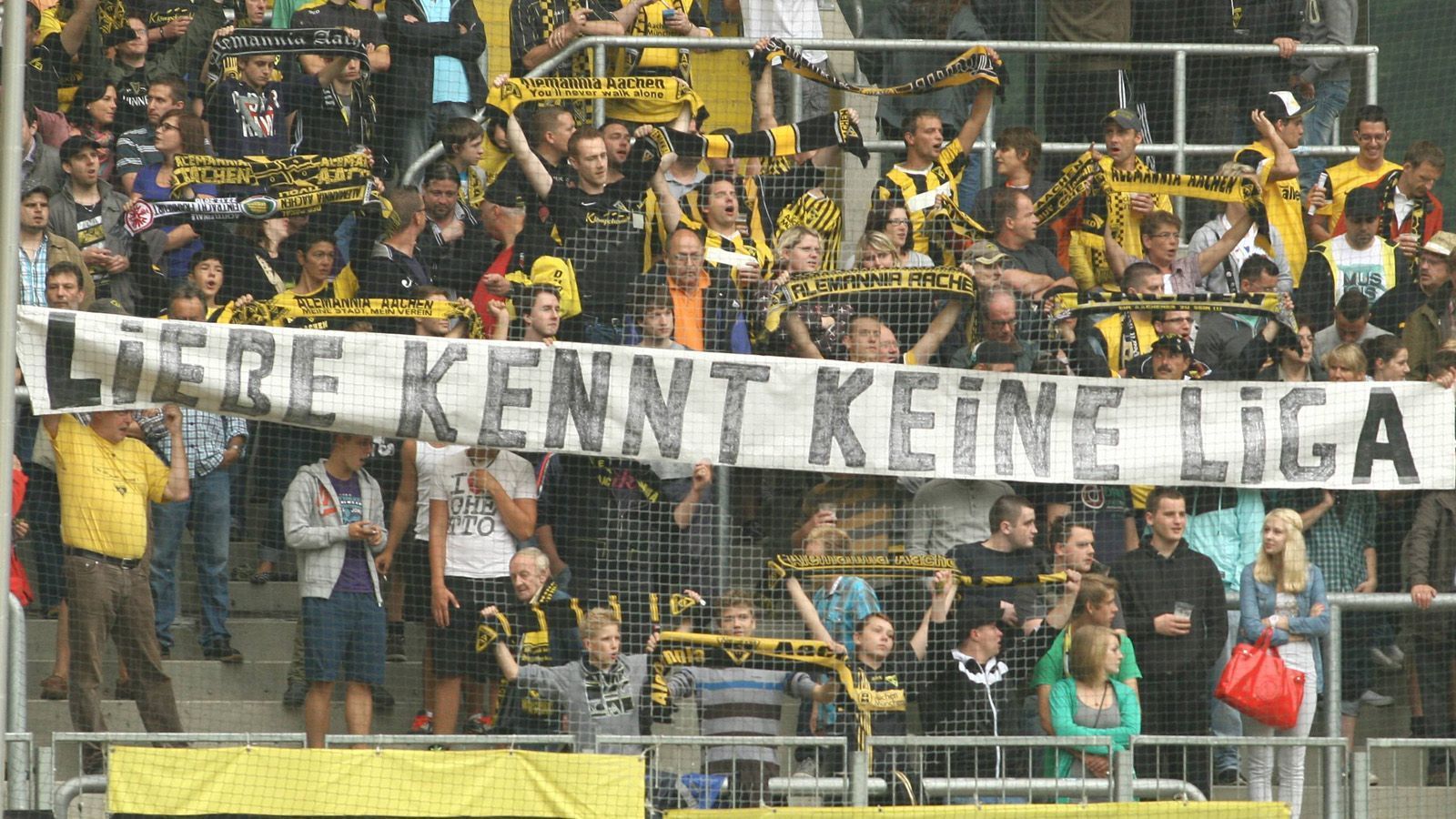 
                <strong>2016/17: Alemannia Aachen</strong><br>
                Knapp vier Jahre nach der ersten Pleite traf es Alemannia Aachen ein zweites Mal. Wegen Eröffnung eines Insolvenzverfahrens wurden den Aachenern in der Spielzeit 2016/17 neun Punkte abgezogen. Die Beschwerde des Vereins gegen das Urteil wurde vom WDFV-Präsidium abgelehnt.
              