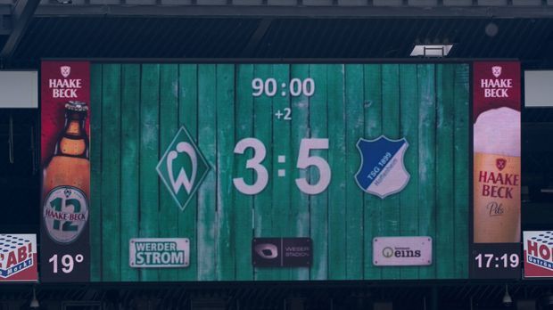 
                <strong>Bremer Spektakel 2016/17</strong><br>
                Für die Fans bedeutet die Teilnahme von Werder Bremen beim Telekom Cup wohl Spektakel pur. Denn genau dafür standen die Hanseaten in der Saison 2016/17. In den 34 Saisonspielen mit Bremer Beteiligung fielen 125 Treffer - mehr, als bei jedem anderen Klub. Am Ende hatte die Nouri-Elf ein Torverhältnis von 61:64 und verpasste im Saison-Schlussspurt nur knapp die Europa-League-Plätze.
              