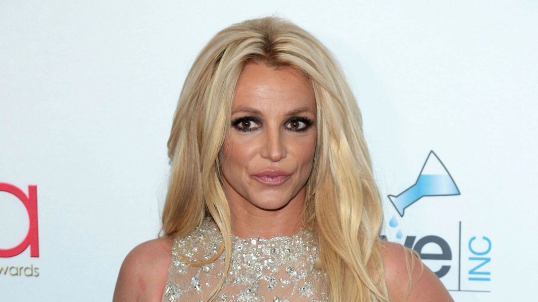 Britney Spears spricht erstmals offen über ihre Gefühle in ihrem Buch "The Woman in Me". Hier erfährst du mehr darüber.