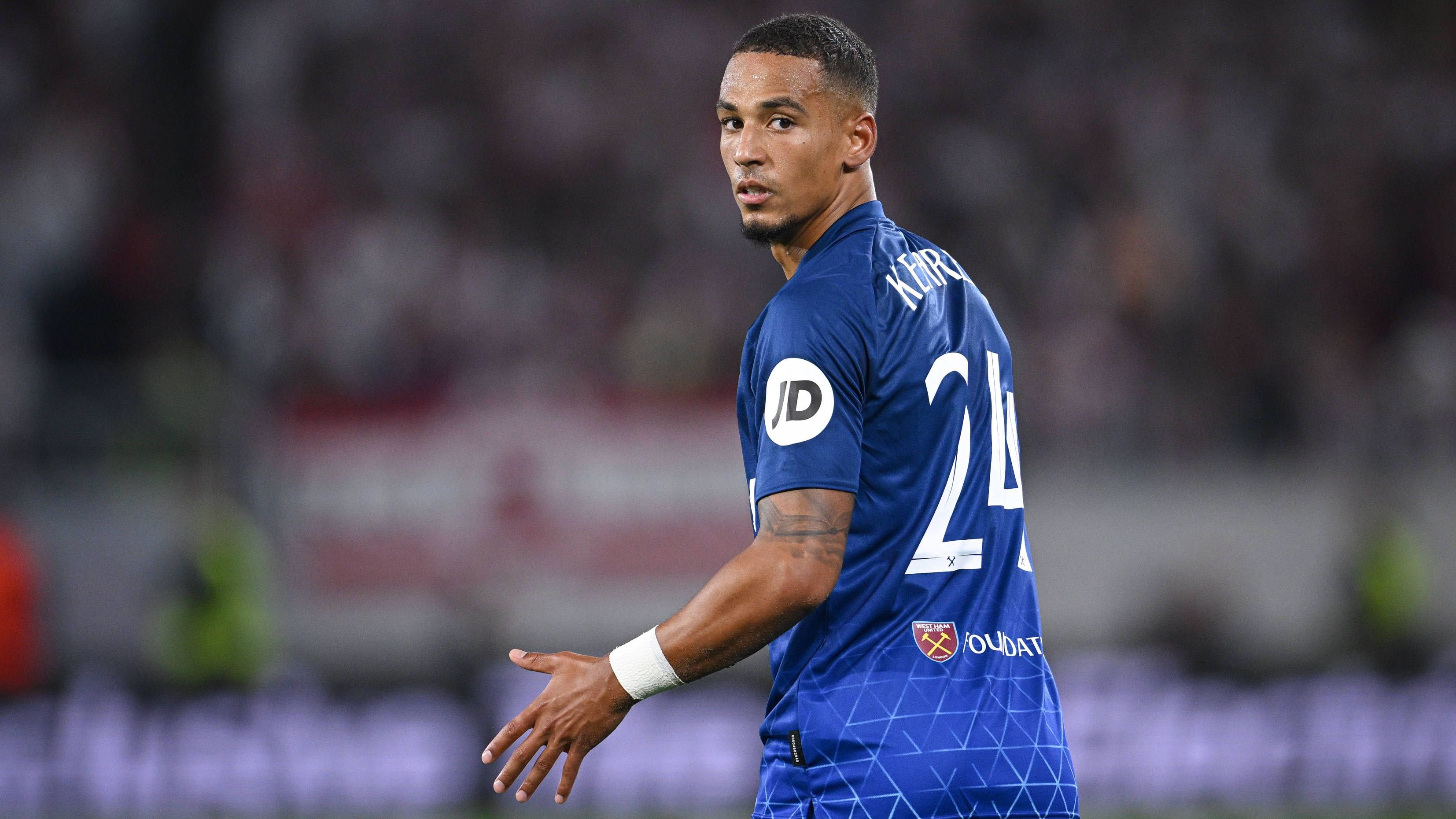 <strong>Thilo Kehrer (AS Monaco)</strong><br>Neuer Klub für Thilo Kehrer. Der deutsche Nationalspieler wechselt von West Ham United zur AS Monaco in die Ligue 1. Er wird bis Sommer ausgeliehen, der Deal beinhaltet eine Kaufoption. Laut Transfer-Experte Fabrizio Romano beträgt die Leihgebühr 500.000 Euro, bei einer festen Verpflichtung wären demnach elf Millionen Euro fällig.