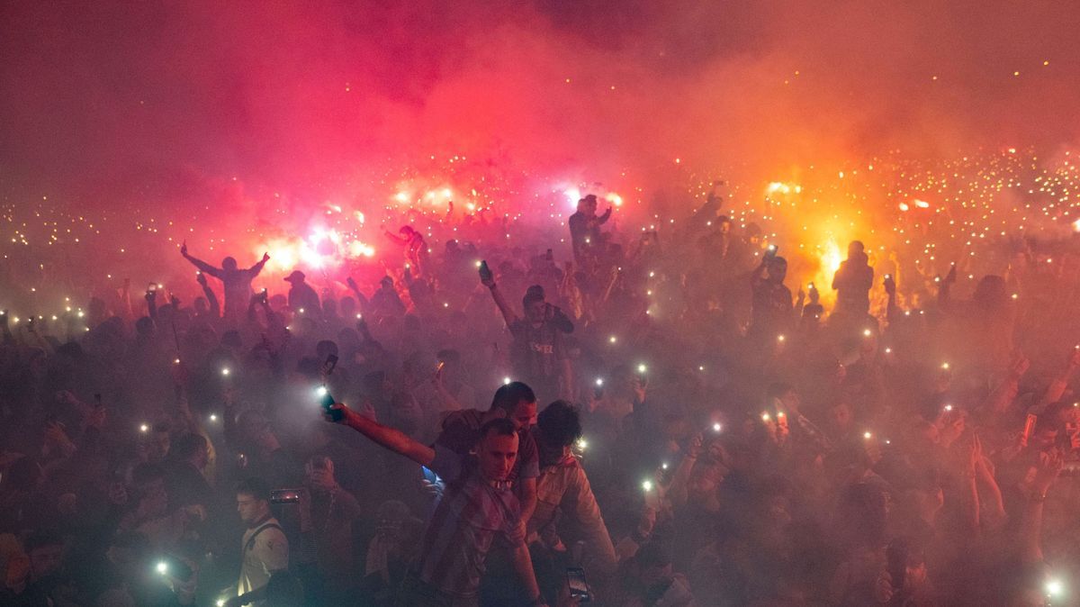 Trabzonspor Won The Championship After 38 Years Trabzonspor fans celebrate their championship in istanbul on may 08 2022. After the 1983-1984 season, they became the champion of the Turkish Super L...