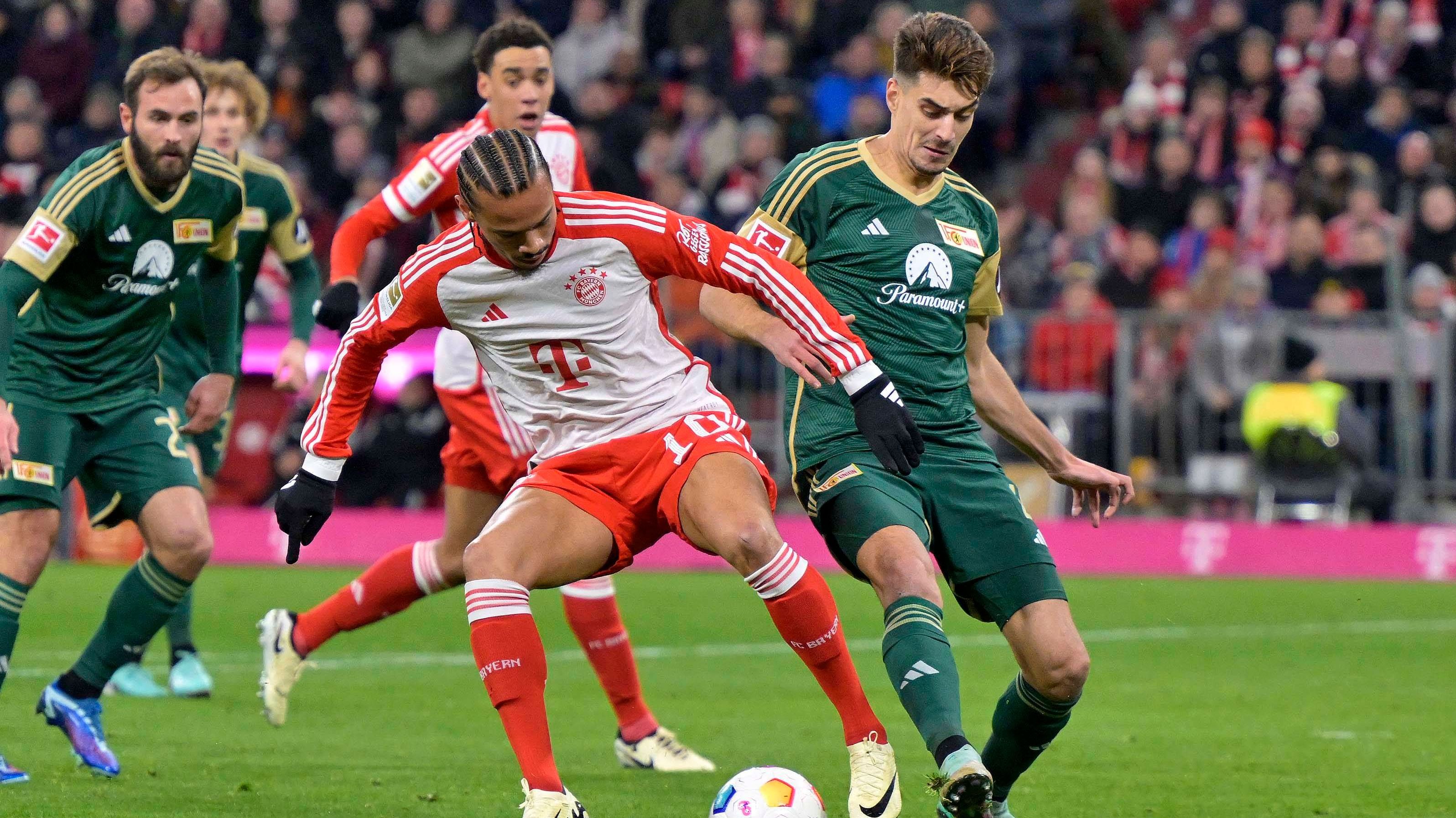 <strong>Leroy Sane</strong><br>Der Nationalspieler rochiert mit Coman und kommt meist über die von ihm weniger geschätzte rechte Seite. Hat die erste Chance, zielt aber drüber (3.). Auch danach nicht immer zielsicher, so segelt eine Ecke ins Niemandsland (37.). In der 45. Minute verfehlt er haarscharf das Tor. Provoziert nach Gerangel mit Bjelica Rot für den Union-Coach (75.), kommt selber mit Gelb davon. <em><strong>ran</strong></em><strong>-Note: 3</strong>