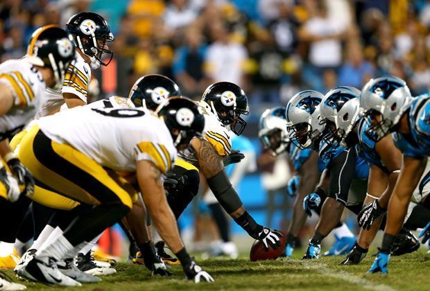 
                <strong>Carolina Panthers - Pittsburgh Steelers 19:37</strong><br>
                Aber "Big Ben" Ben Roethlisberger (2. v. l.) stellt den Spielmacher der Panthers in Schatten, überstrahlt alle. Roethlisberger wirft zwei Touchdown-Pässe auf Antonio Brown und dirigiert seine Offense zum deutlichen Erfolg.
              